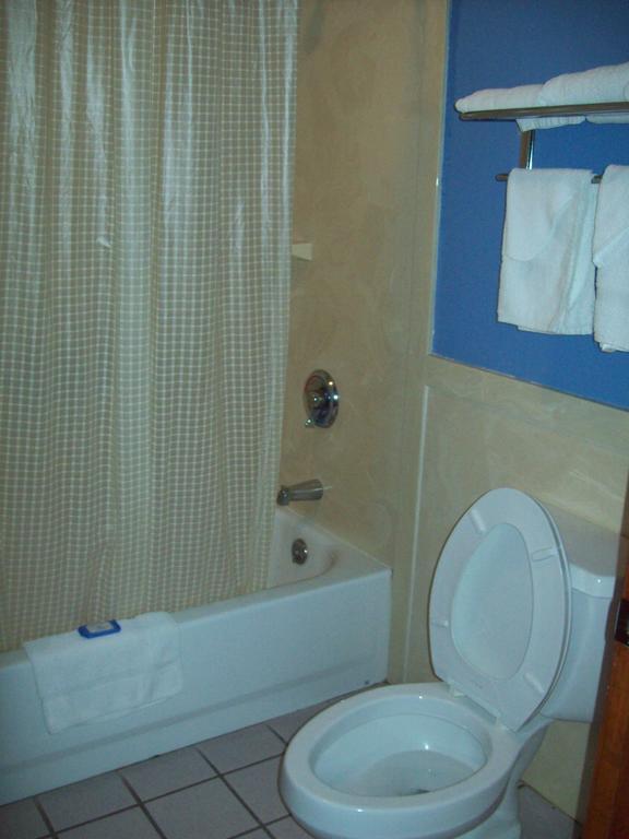 Motel Western Express 2*