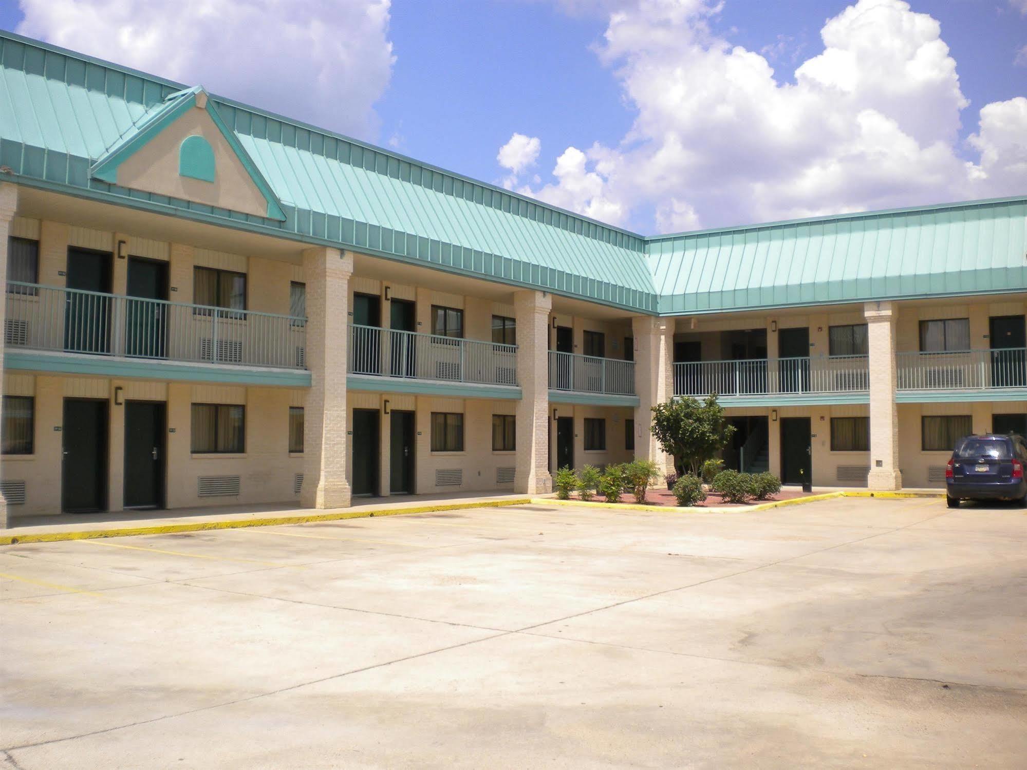 Western Express Hazlehurst